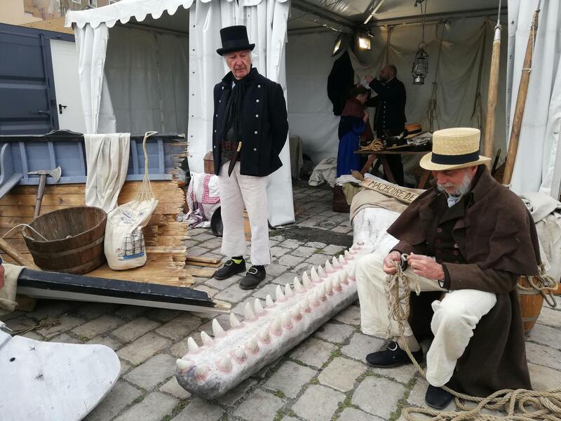 Des personnages du passé en lien avec la mer sont mis en avant au musée de la mer à Sète.