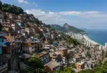 Visiter la favela Rocinha à Rio de Janeiro : immersion authentique au cœur du Brésil populaire Visite de la Favela de Rocinha à Rio de Janeiro entre mythe et réalité